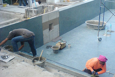 Finishing of pool tiling